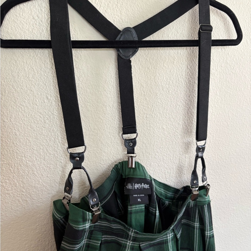 Harry Potter Slytherin Plaid Skirt - Picture 5 of 8